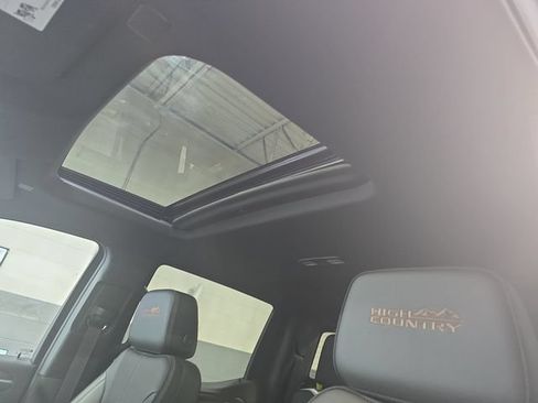New 2026 Chevrolet Silverado 1500 High Country w/ High Country Premium Package AWD/4WD image 30
