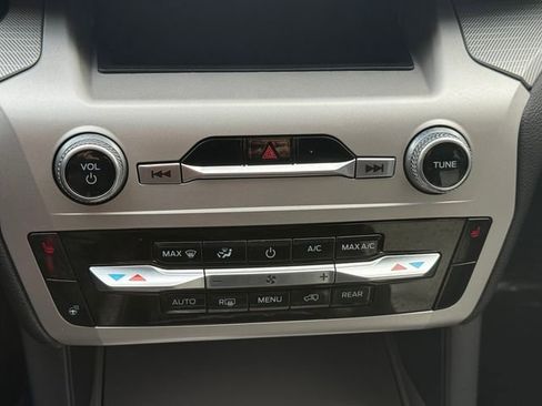 Certified 2023 Ford Explorer XLT w/ Equipment Group 202A image 12