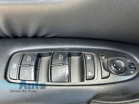 Used 2024 Nissan Armada SV AWD/4WD image 21