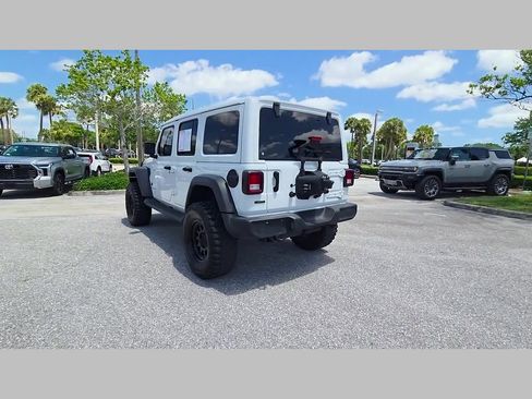 Used 2022 Jeep Wrangler Unlimited Sport w/ Sun And Sound Package AWD/4WD image 45