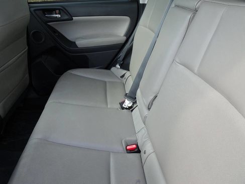 Used 2017 Subaru Forester 2.5i Limited image 18