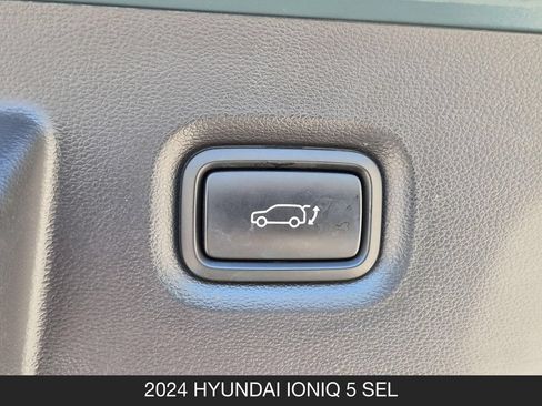 Used 2024 Hyundai Ioniq 5 SEL RWD image 25