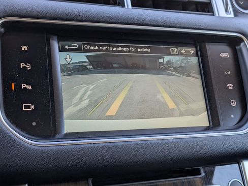 Used 2016 Land Rover Range Rover Sport HSE image 13