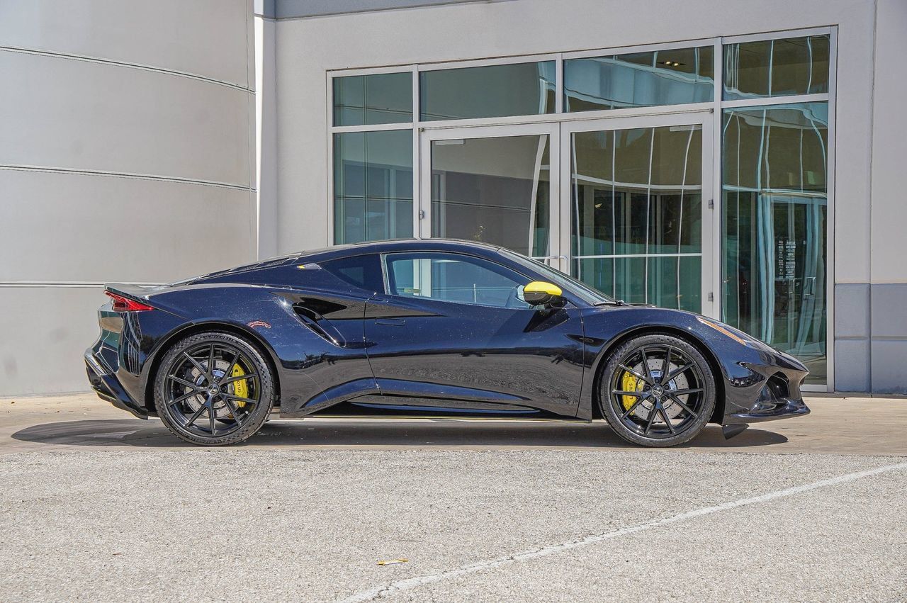 New 2026 Lotus Emira SE RWD image 7