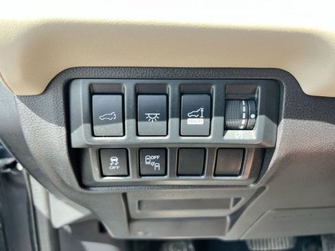Used 2021 Subaru Ascent Limited w/ Technology Package AWD/4WD image 18