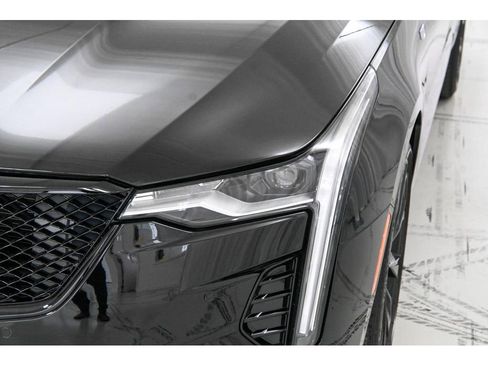 New 2025 Cadillac CT4 Premium Luxury image 9