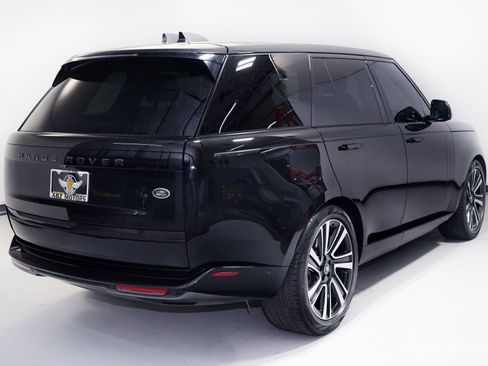 Used 2023 Land Rover Range Rover SE AWD/4WD image 5