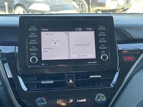 Certified 2021 Toyota Camry SE image 18