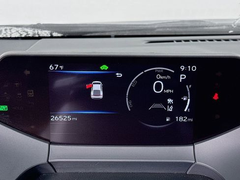 Used 2024 Toyota Prius LE image 18