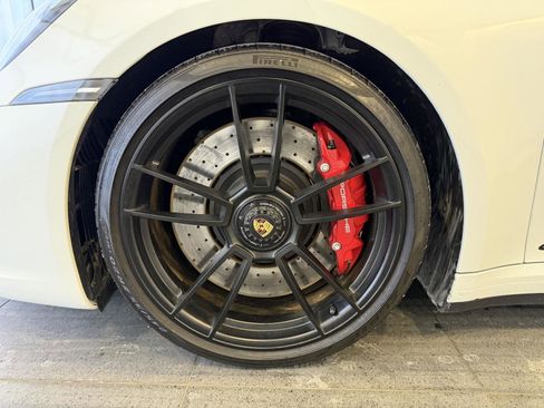 Used 2024 Porsche 911 Carrera 4 GTS image 10