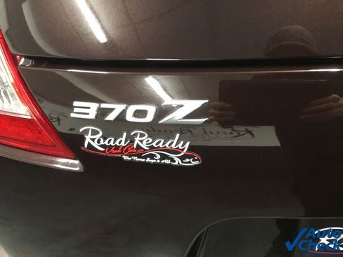 Used 2010 Nissan 370Z Touring w/ Sport Pkg image 25