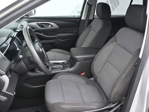 Used 2019 Chevrolet Traverse LS w/ LPO, Blackout Package FWD image 15