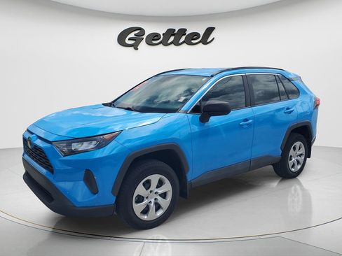 Used 2021 Toyota RAV4 LE FWD image 1