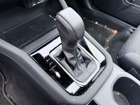 Used 2025 Subaru Forester Premium image 12