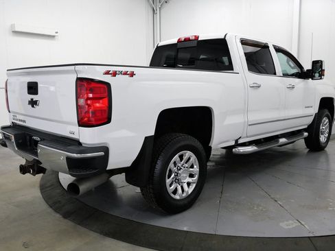 Used 2019 Chevrolet Silverado 2500 LTZ w/ Duramax Plus Package AWD/4WD image 7