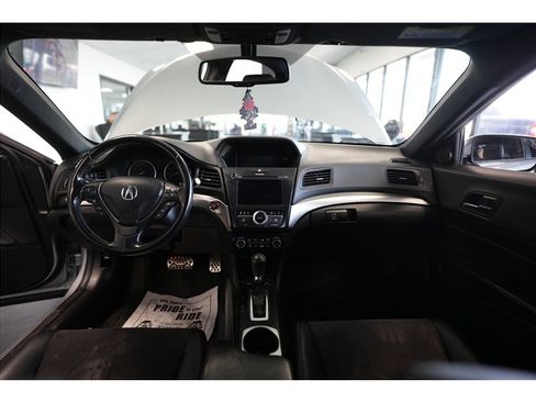 Used 2017 Acura ILX FWD image 13