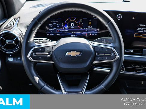 Used 2025 Chevrolet Equinox LT AWD/4WD image 22