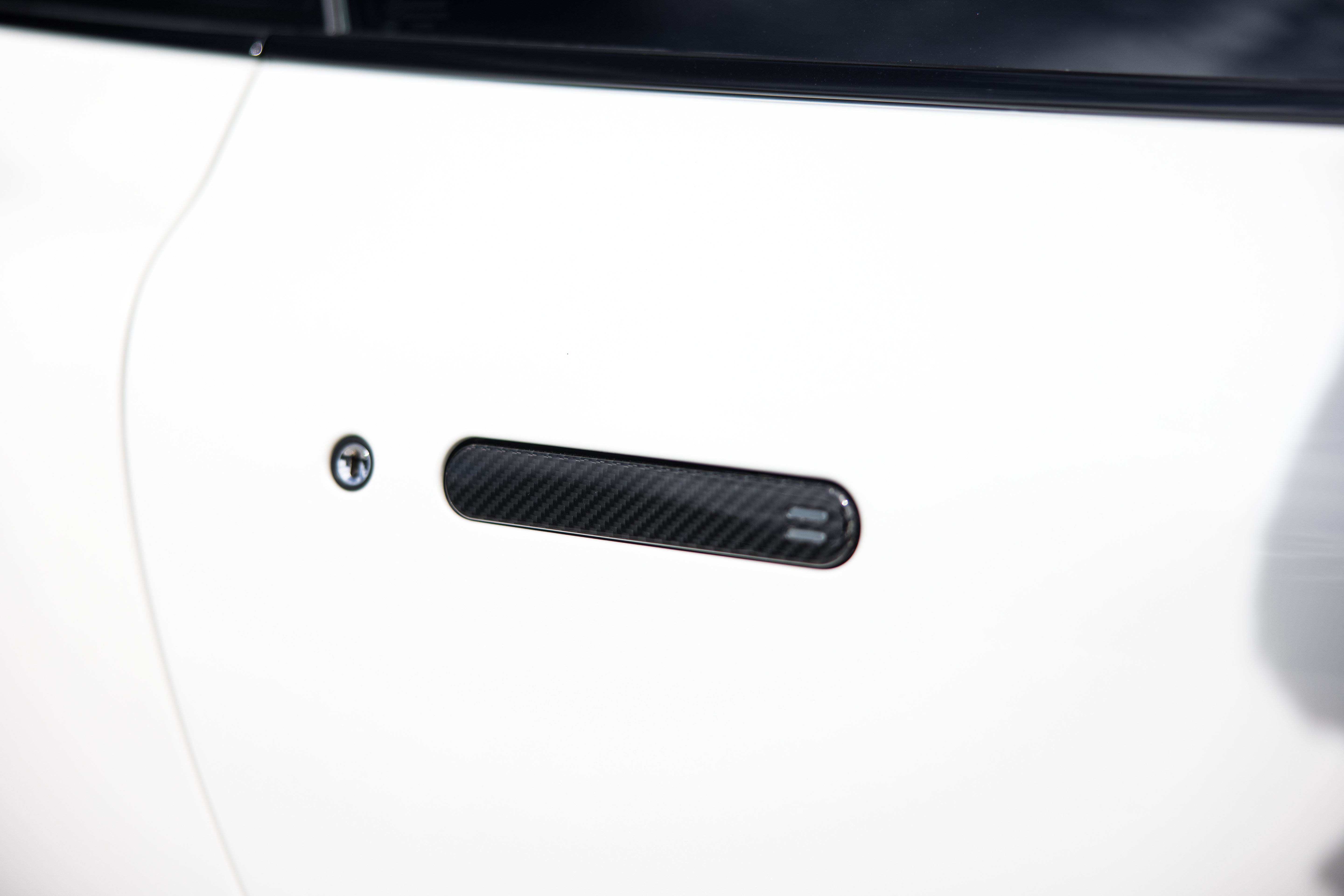 Used 2016 Aston Martin DB9 GT RWD image 18