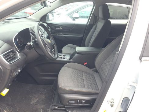 Used 2024 Chevrolet Equinox LT image 8