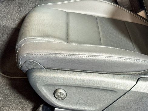 New 2026 Mercedes-Benz GLE 450 4MATIC Coupe image 17