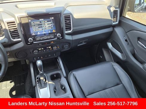 Used 2024 Nissan Frontier SL w/ Technology Package RWD image 16