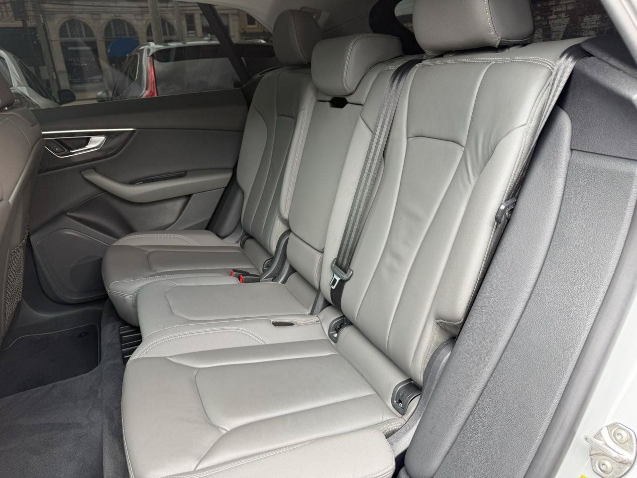 Used 2019 Audi Q8 Premium w/ Cold Weather Package AWD/4WD image 7