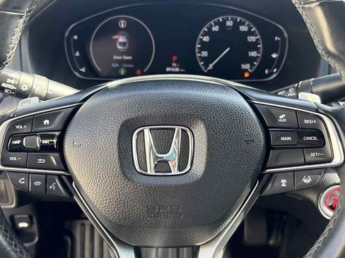 Used 2018 Honda Accord Touring image 28