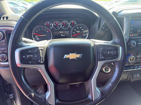 Certified 2021 Chevrolet Silverado 1500 LT AWD/4WD image 17