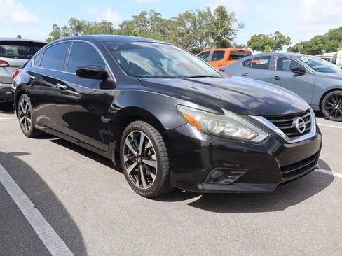Used 2018 Nissan Altima 2.5 SR FWD image 1