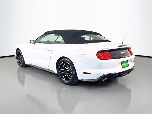 Used 2022 Ford Mustang Premium RWD image 7