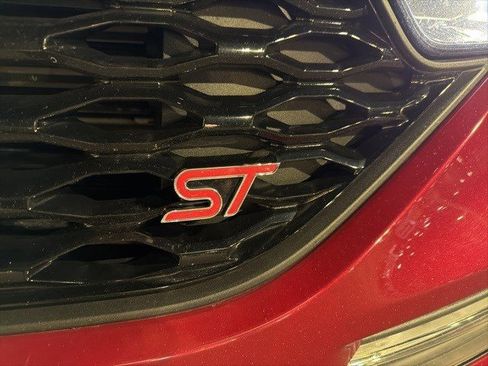 Used 2020 Ford Explorer ST w/ ST High-Performance Pack image 11