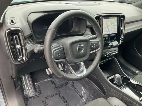 Used 2021 Volvo XC40 P8 Recharge AWD/4WD image 23