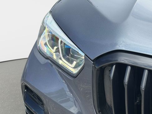 Used 2022 BMW X5 xDrive40i w/ M Sport Package AWD/4WD image 9