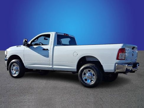 Used 2024 RAM 2500 Tradesman w/ Chrome Appearance Group image 6