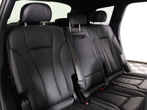 Used 2025 Audi Q7 2.0T Premium image 23