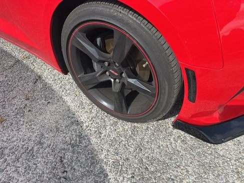 Used 2016 Chevrolet Camaro SS image 8