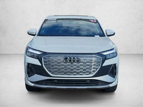 Used 2023 Audi Q4 e-tron Premium Plus w/ Premium Plus image 2
