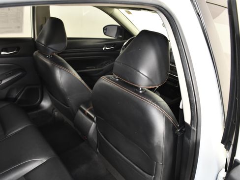 Used 2020 Nissan Altima 2.5 SR FWD image 41