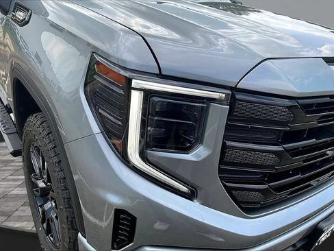 Used 2023 GMC Sierra 1500 Elevation AWD/4WD image 34