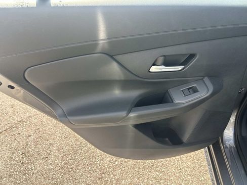 New 2026 Nissan Sentra SV w/ SV Convenience Package FWD image 18