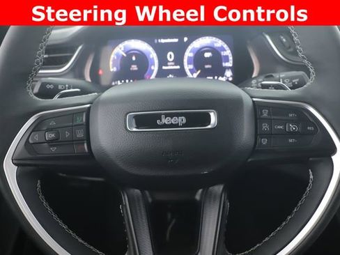 Used 2025 Jeep Grand Cherokee L Laredo w/ Luxury Tech Group I image 21