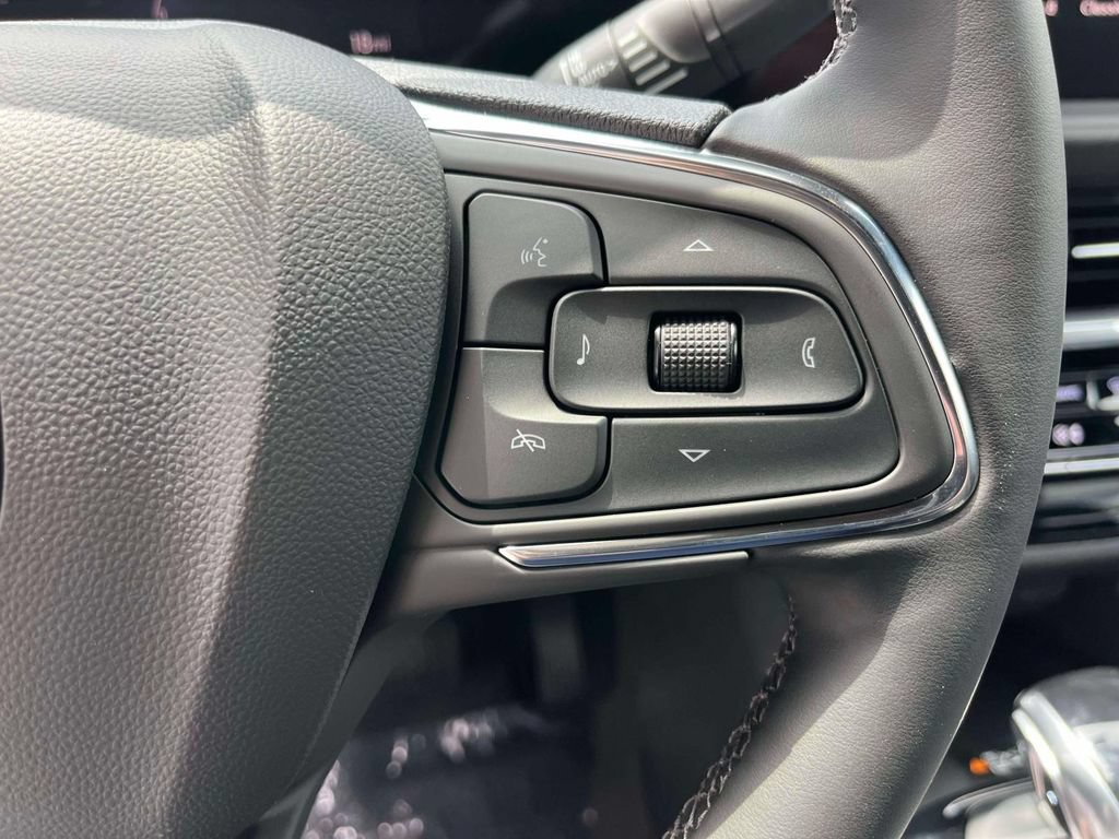 New 2026 Buick Envista Avenir FWD image 26