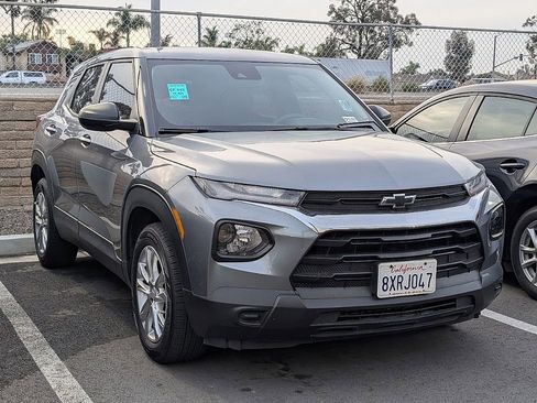 Used 2021 Chevrolet TrailBlazer LS image 23
