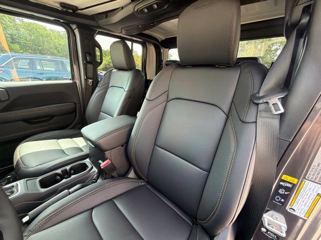 New 2026 Jeep Gladiator Mojave AWD/4WD image 19