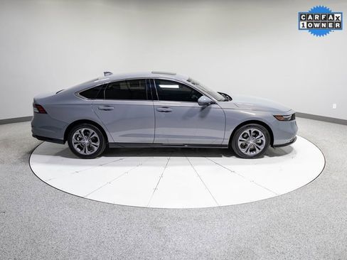 Used 2025 Honda Accord EX-L image 29