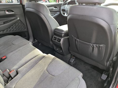 Used 2021 Hyundai Santa Fe SE FWD image 16