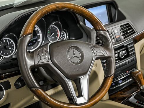 Used 2013 Mercedes-Benz E 350 Cabriolet image 19