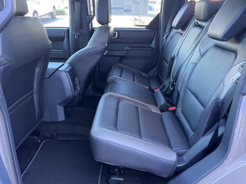 New 2025 Ford Bronco Outer Banks image 10