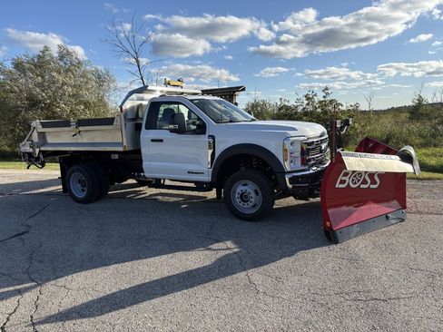 New 2025 Ford F550 4x4 Regular Cab Super Duty image 2