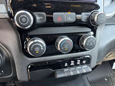 New 2026 RAM 1500 Warlock AWD/4WD image 18